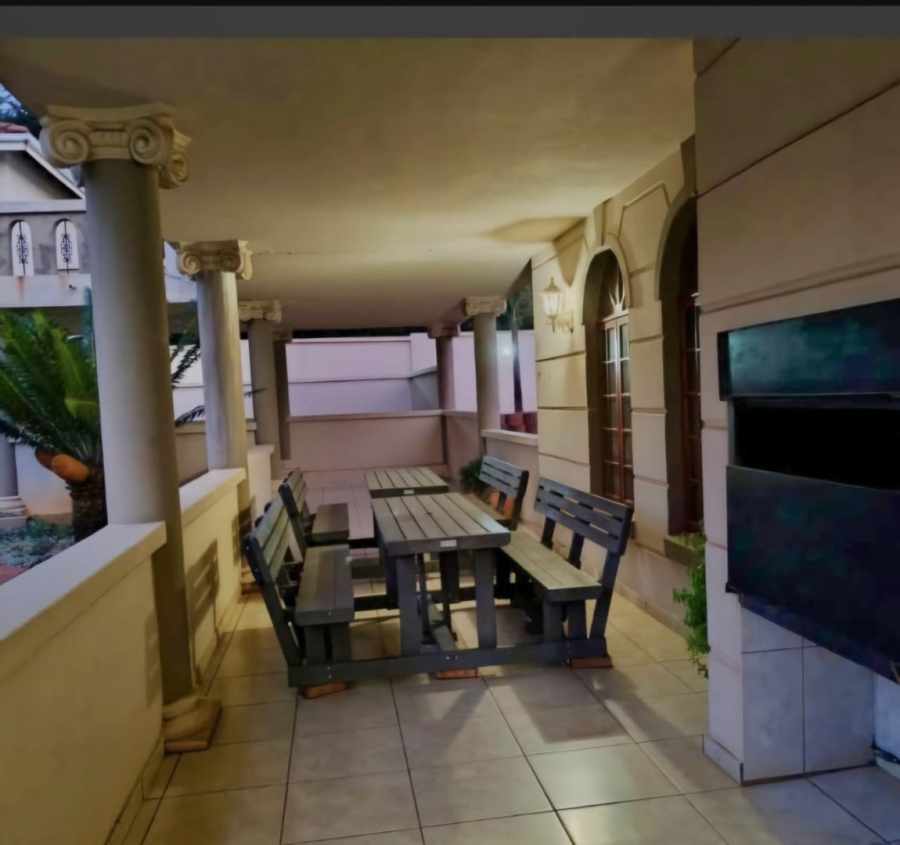 4 Bedroom Property for Sale in Wilkoppies North West